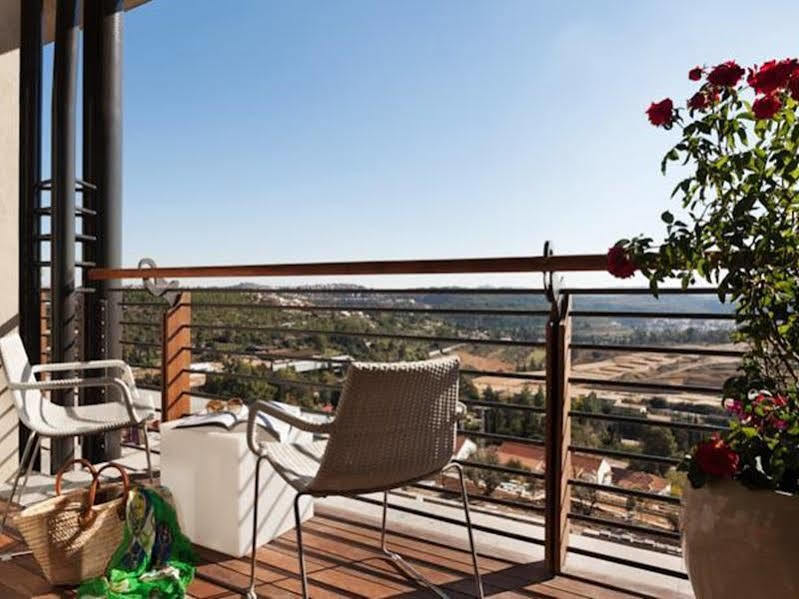 Cramim By Isrotel Exclusive Kiryat Anavim Exteriér fotografie A balcony